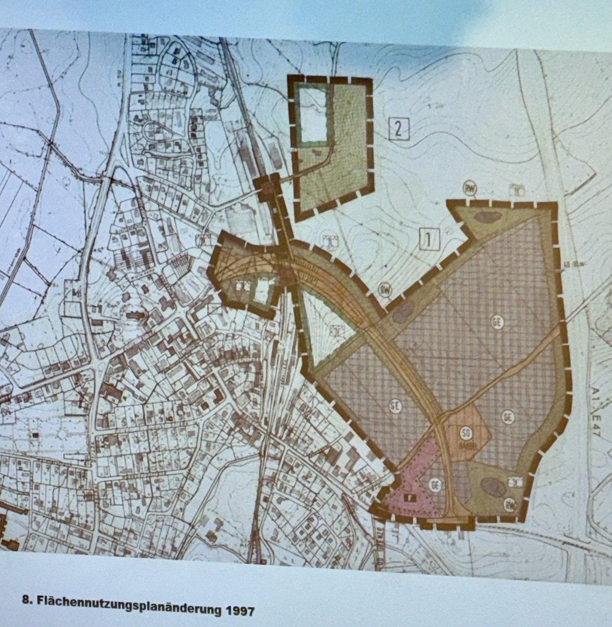Planzeichnung von 1997, die eine geplante Umgehungsstraße ausgehend von der Dieselstraße in Lensahn zeigt.